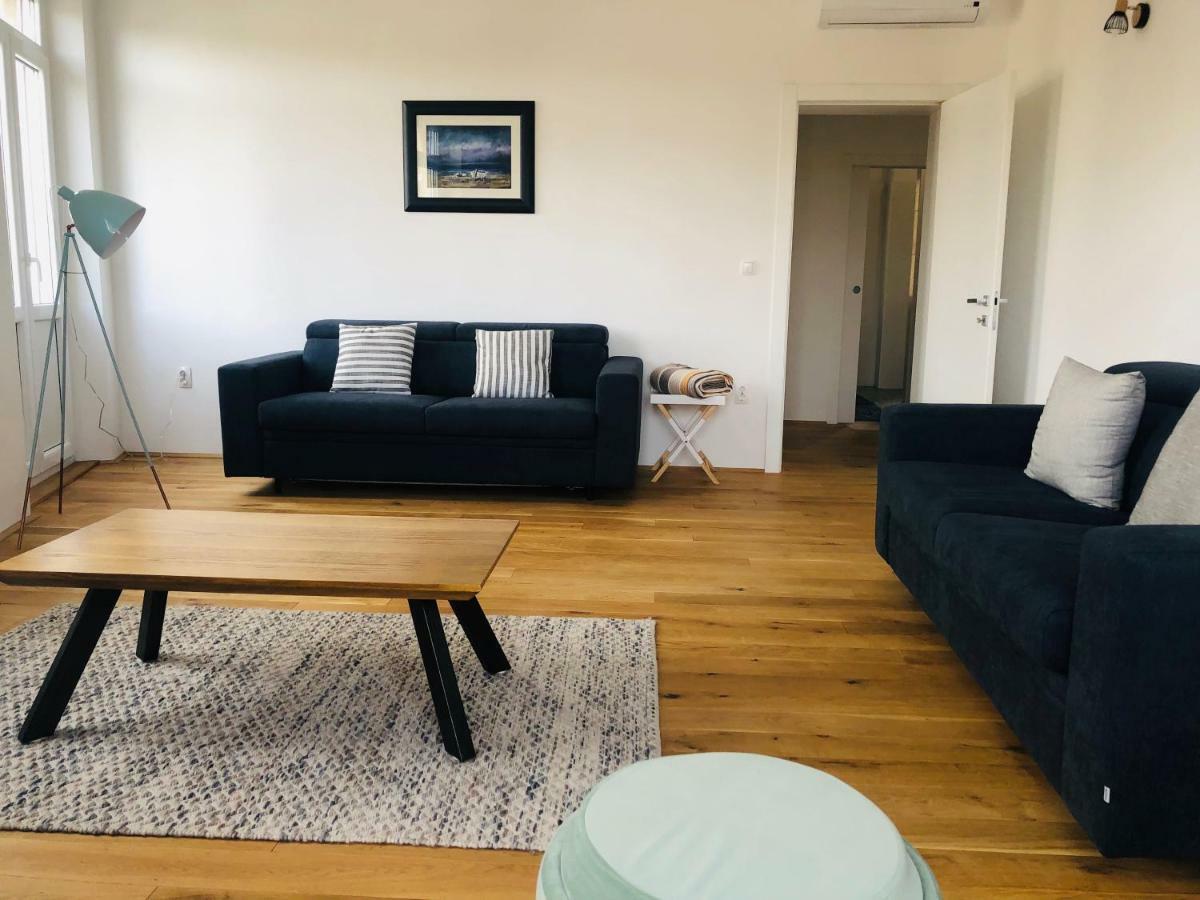 Kolovare Beachfront Apartment Zadar Eksteriør billede